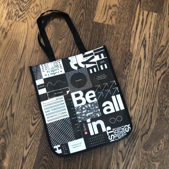 *FREE with purchase* Lululemon reusable bag - Picture 3 of 13